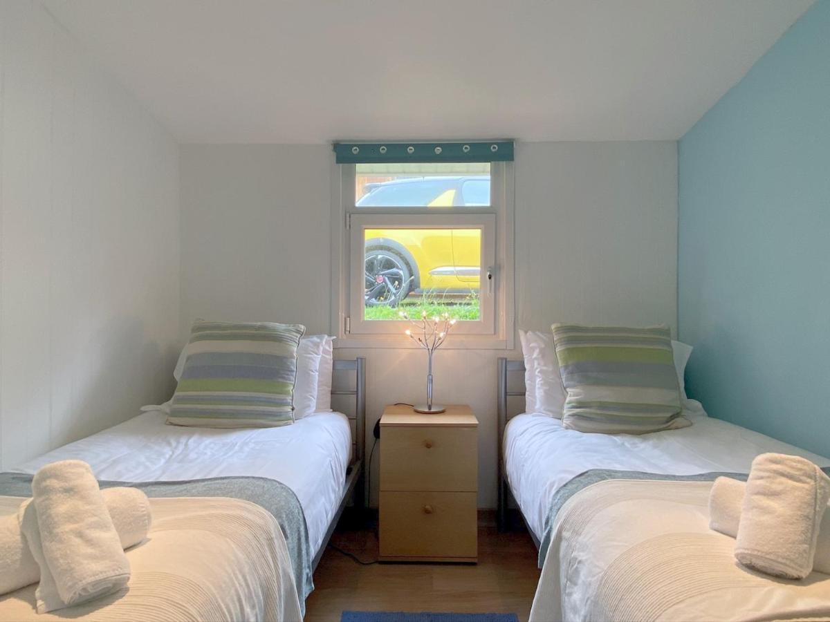 Pass The Keys Gower Staycation Caswell Bay - Sleeps 4 *